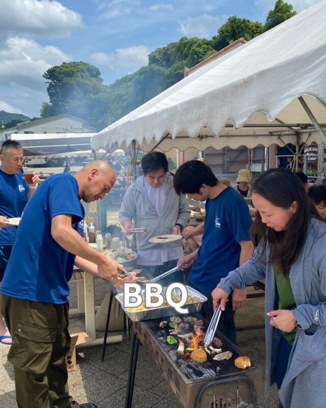気が付けば38年
皆様のおかげで38年目を迎える事ができました

感謝の気持ちのBBQ
遊びに来てください

参加料金
ブルーコーナー発着で
BBQ のみ 　　 　 　 　7,700円
1ビーチダイブBBQ 　　  12,100円
2ビーチダイブBBQ 　 　 15,400円
1ボート・1ビーチBBQ　 18,700円
1ボートBBQ　　　　　　 15,400円
スノーケルBBQ　　　  11,000円
体験ダイビングBBQ 　　12,100円

現金支払いの場合1,000円割引

お申込み宜しくお願いいたします。