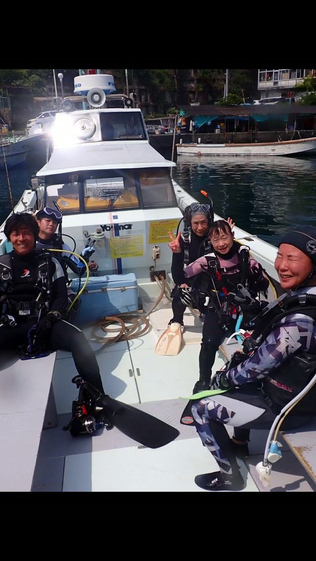 岩ダイビングツアー行ってきました✨

エントリーしてすぐタカベ！！！🐟
ソフトコーラルもいっぱいで
その中にアカオビハナダイもぐっちゃり😆

2本目の浅場にもタカベがムレムレ✨

安全停止中もタカベに囲まれて、
ずっと見ていたい景色でした😆

お昼は近くの肉々しいハンバーガー🍔
デザートはオラッチェのソフトクリーム🍦

水中も陸上も楽しみまくってきました😁
まだまだ夏始まったばかり😄
いっぱい楽しみましょう😁

#静岡ダイビングショップ 
#静岡ダイビング 
#静岡ブルーコーナー 
#ダイビング